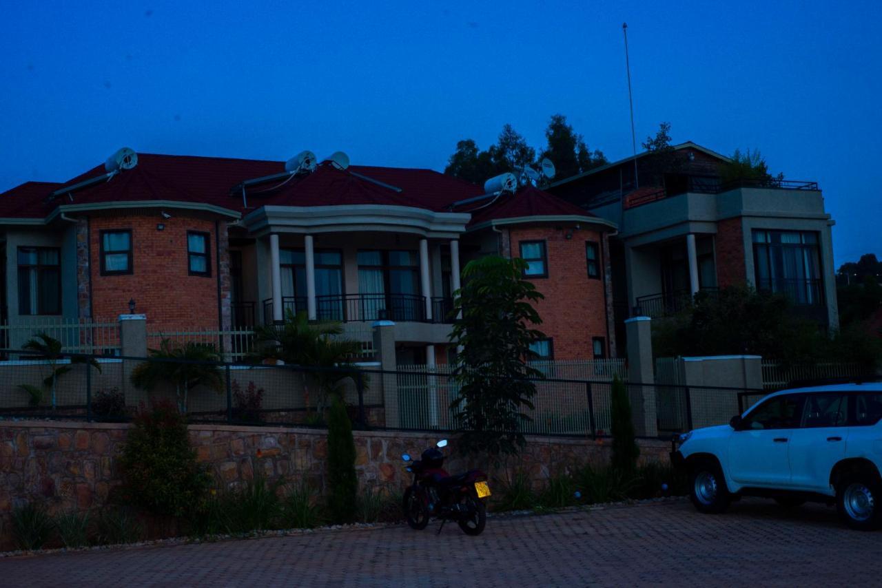 Quality Inn Hotel Kigali Exterior photo